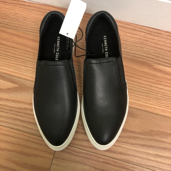 Kenneth Cole | Women's Slip On Shoes | Black | Size 7 - Picture 2 of 4